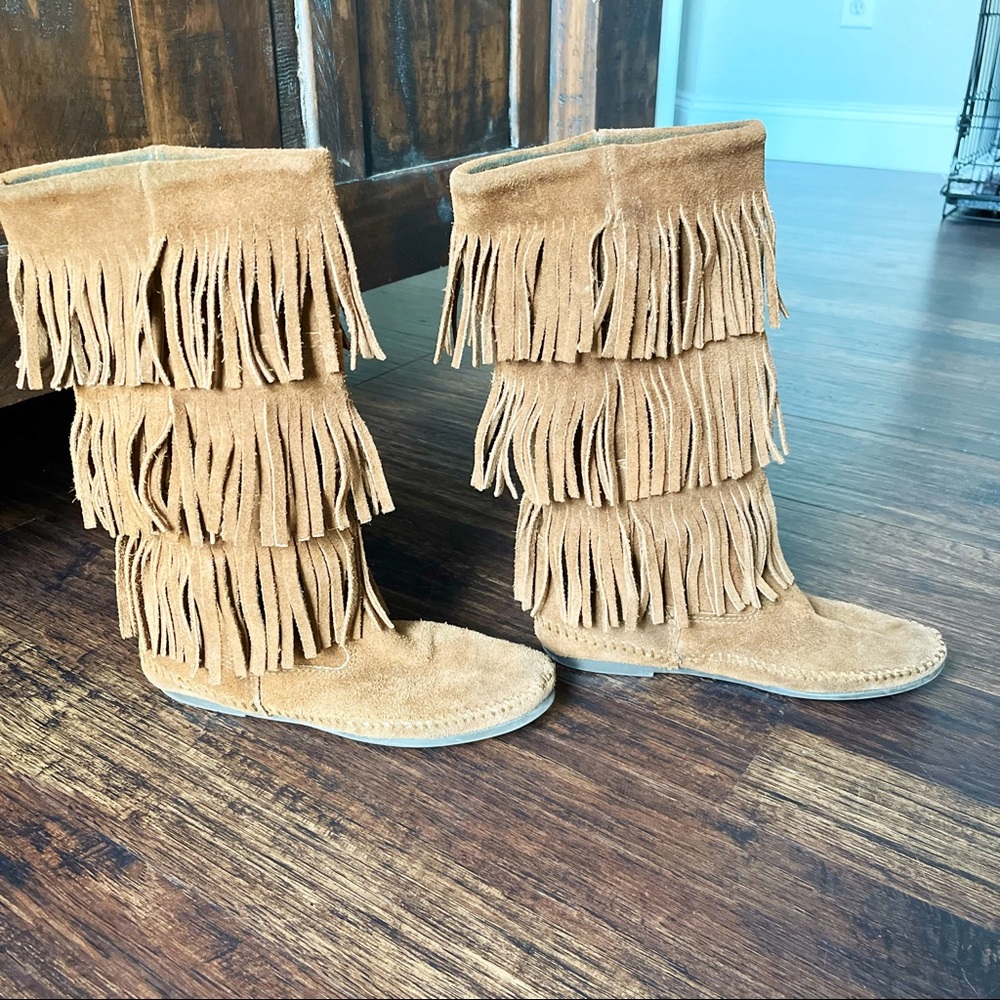 Minnetonka 3-Layer Fringe Boot
